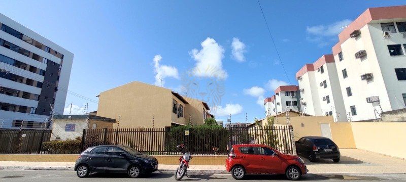 CASA EM CONDOMÍNIO DUPLEX – CC00055